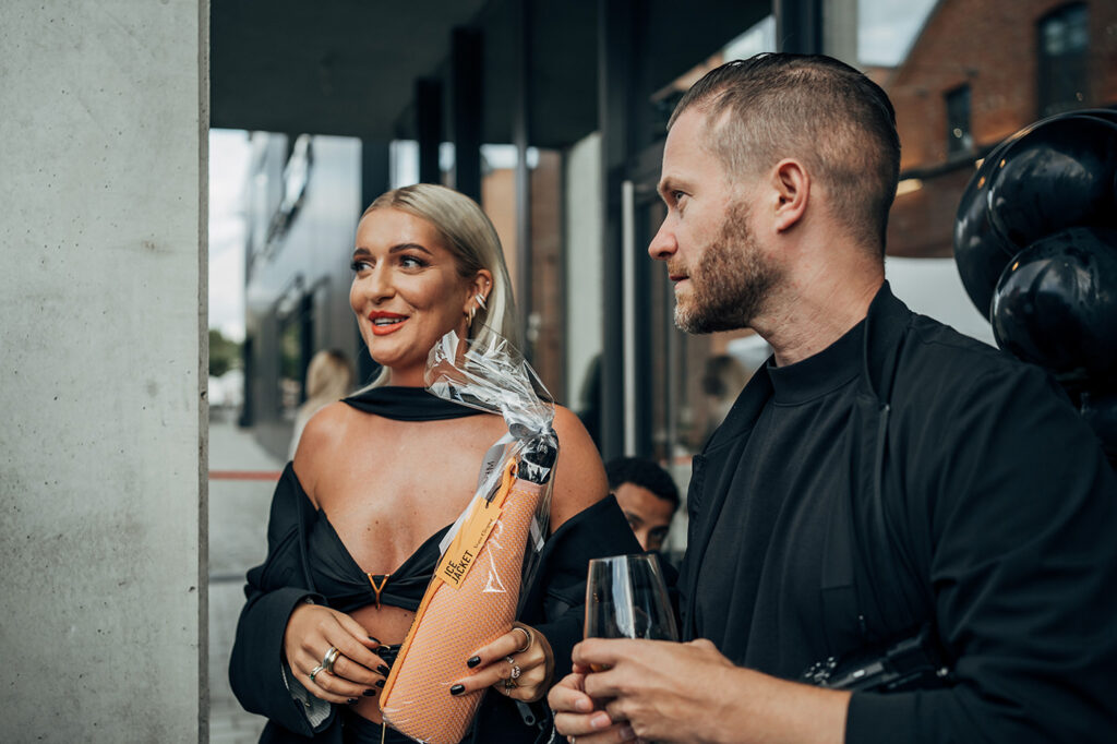 Karo Kauer Freund: Wenn dein Partner Geheimnisse hat – So erkennst du es und handelst richtig Karo Kauer Freund