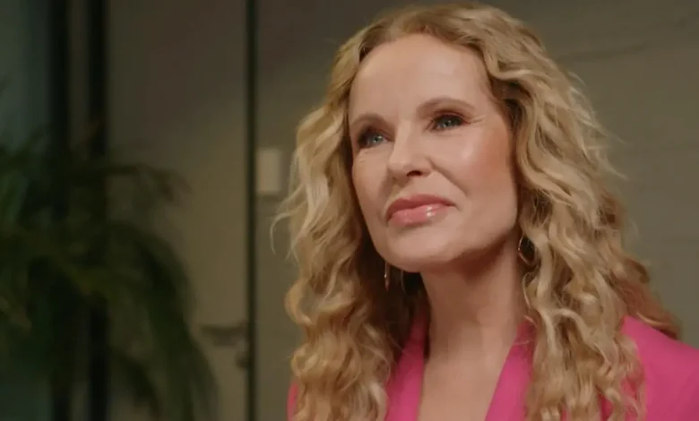 Katja Burkard Kocharena: Wie die Moderatorin die Herzen der Zuschauer im Sturm erobert Katja Burkard Kocharena